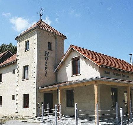 Hotel La Tour Des Lys Maubeuge Exterior foto